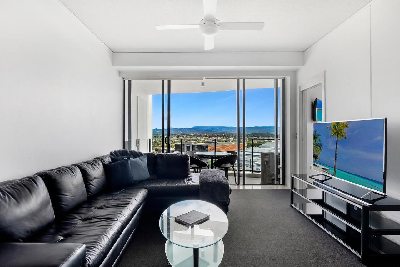 Sierra Grand Broadbeach - Self Contained & Privately Managed Apartments Gold Coast Exterior photo